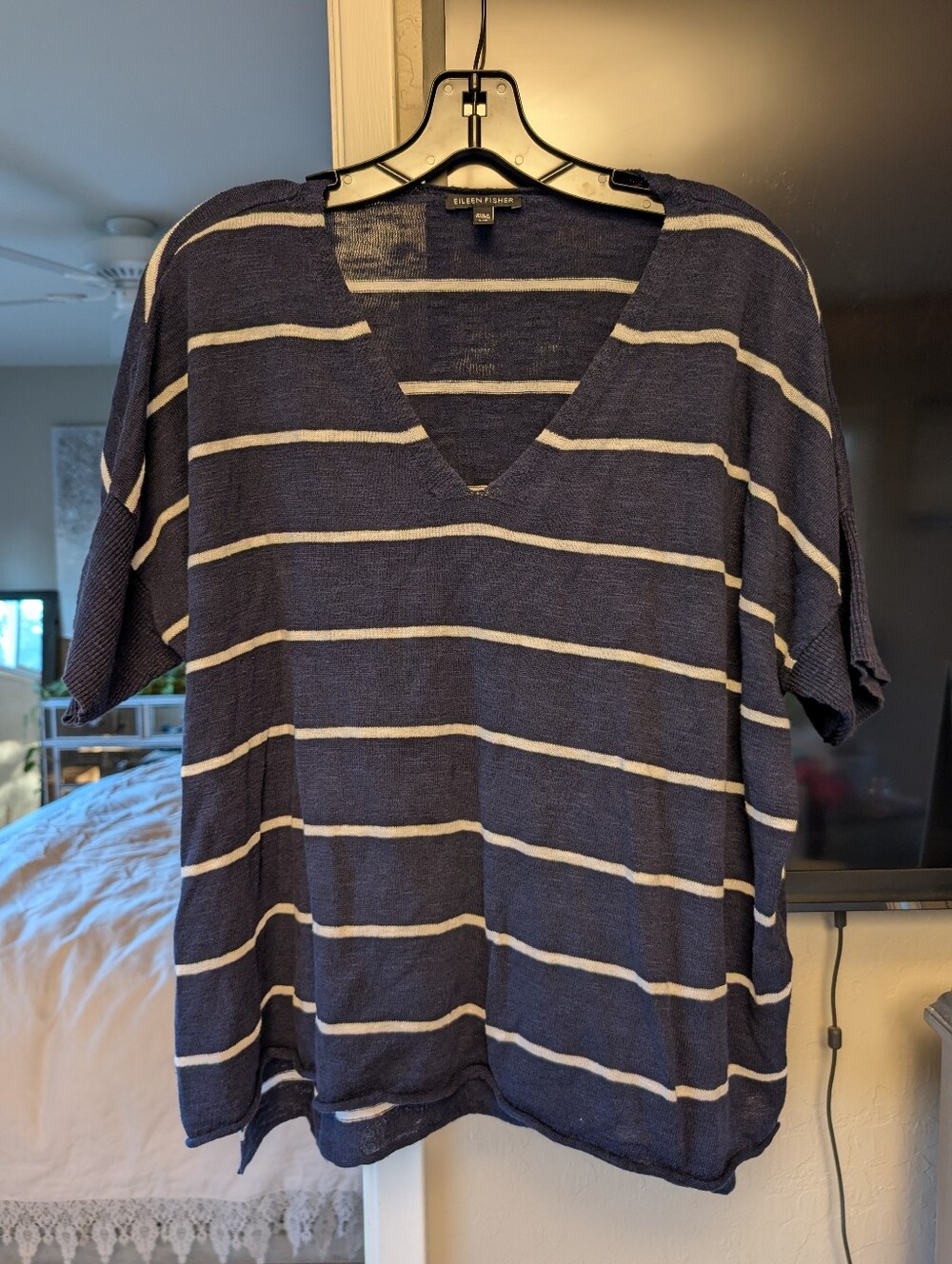 Eileen Fisher Organic Linen Cotton V-neck Short Dolman Sleeves - Large